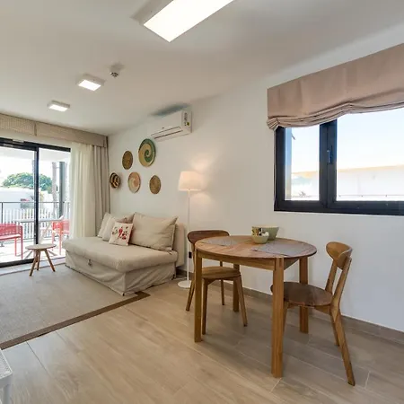 B Slow Condor Apartment *